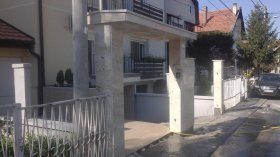 Granitna fasada, fasada od travertina, mermerna fasada, fasada od mermera, fasada od granita, granitni pod, pod od granita, pod od mermera, mermerni pod, pod od travertina, granitno stepeniste, stepeniste od granita, kapija od mermera, kapija od trav