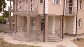 Granitna fasada, fasada od travertina, mermerna fasada, fasada od mermera, fasada od granita, granitni pod, pod od granita, pod od mermera, mermerni pod, pod od travertina, granitno stepeniste, stepeniste od granita,